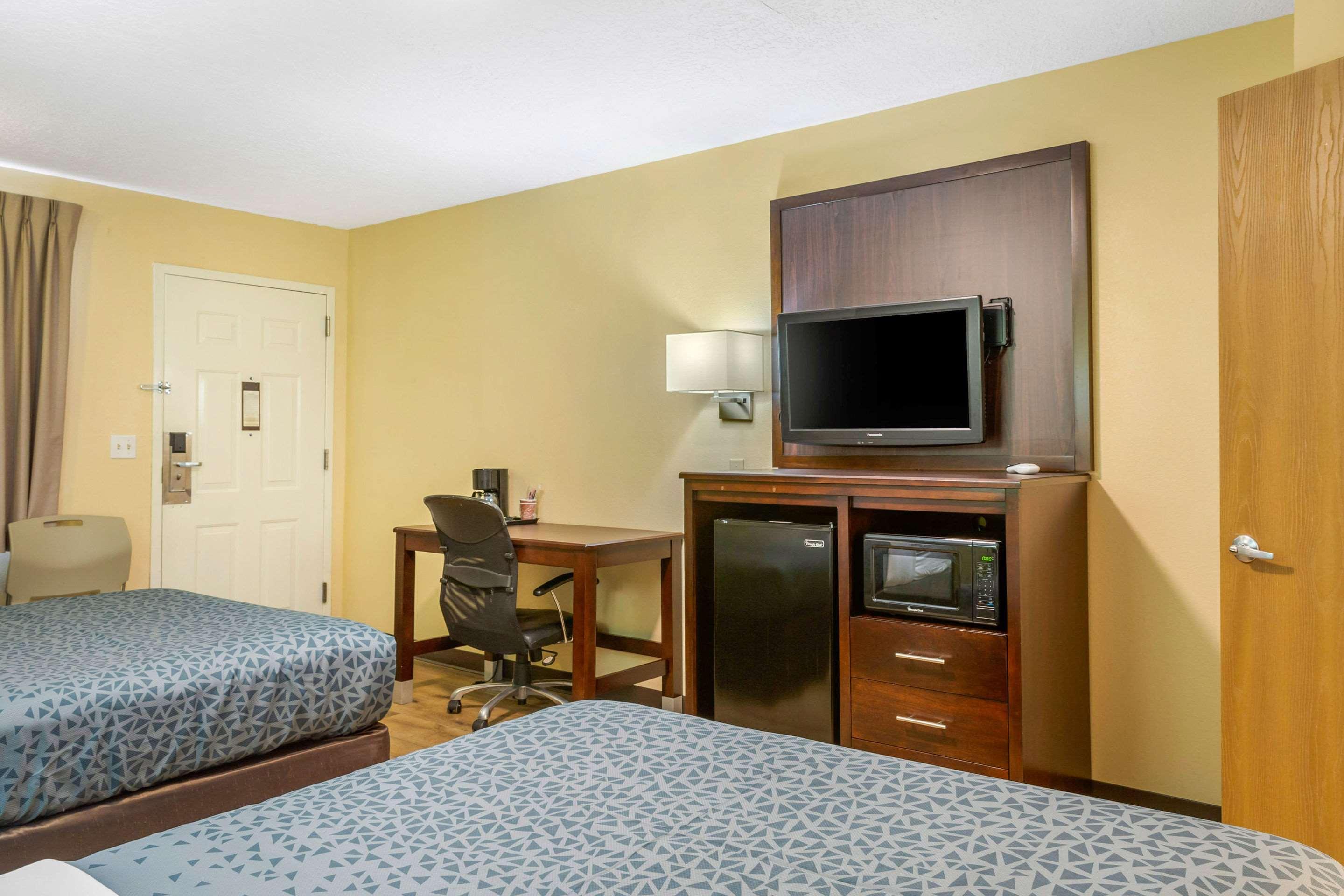 Econo Lodge West - Coors Blvd Albuquerque Exterior foto